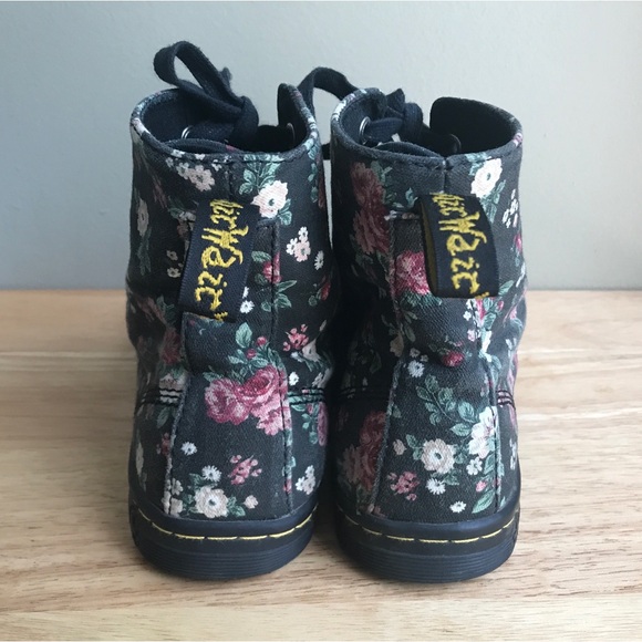 Dr. Martens Hackney Floral Flowers Lace Up Ankle Canvas Boots Womens Size: US 7 - Picture 4 of 10